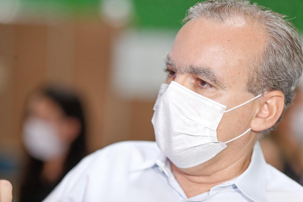 Mortes por covid-19 tem redução de 30% em Teresina, diz prefeito Firmino Filho 