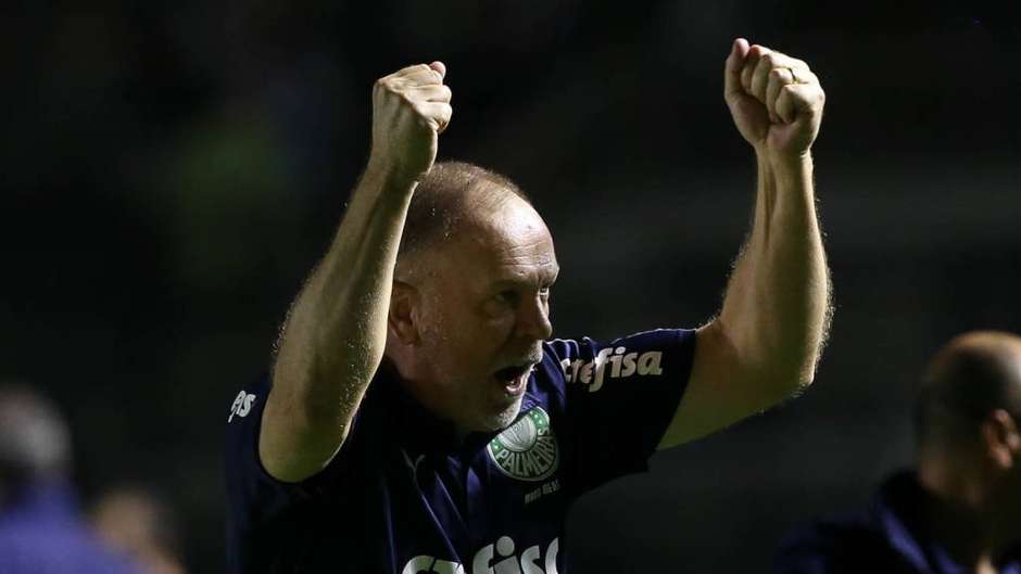 Palmeiras joga Derby com chance de aumentar recorde como mandante
