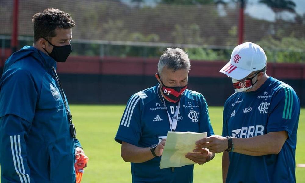 Domènec apresenta ao Flamengo ideias de Guardiola e reforça intensidade do time