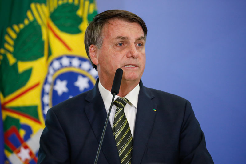 Bolsonaro se solidariza com entregador alvo de injúria racial