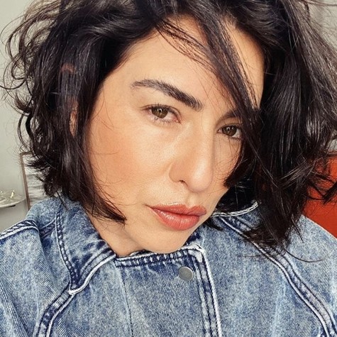 Solteira, Paes Leme diz que não está ansiosa para beijar na boca