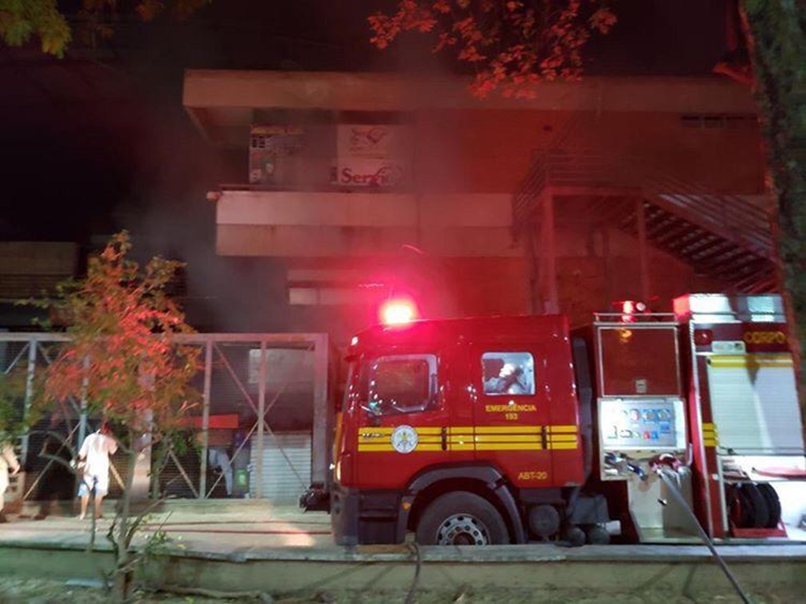 Polícia vai investigar se incêndio no Shopping da Cidade foi criminoso