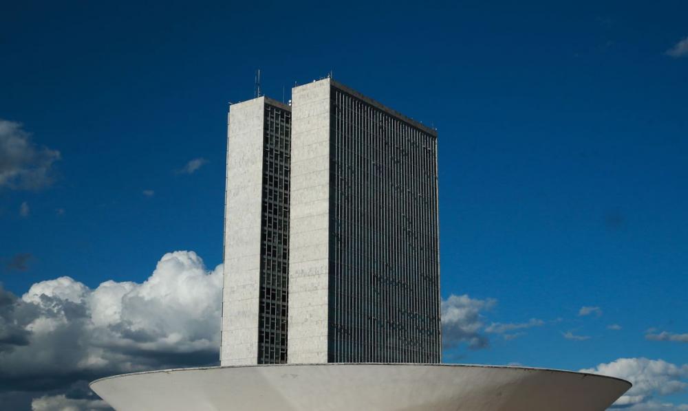 Câmara aprova MP amplia uso de assinatura eletrônica