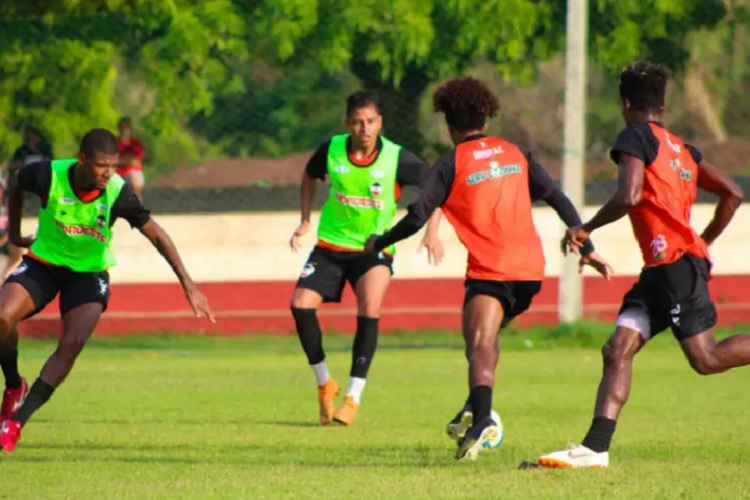 River e Altos aguardam substituto do Luverdense na Série D