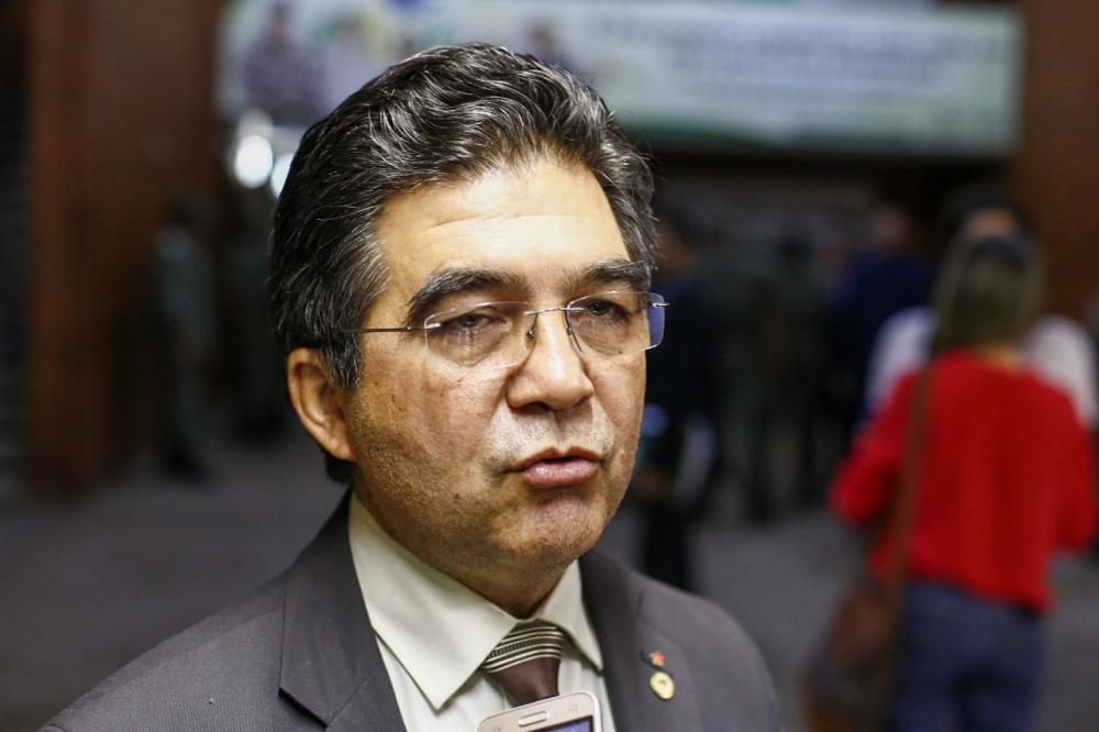 Limma rebate críticas e diz que Firmino está com medo de ser derrotado