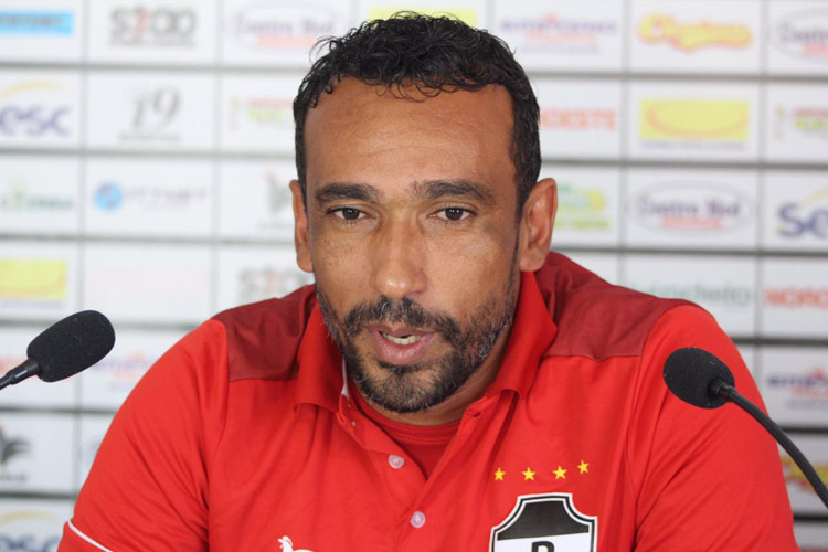 Eduardo anuncia: 