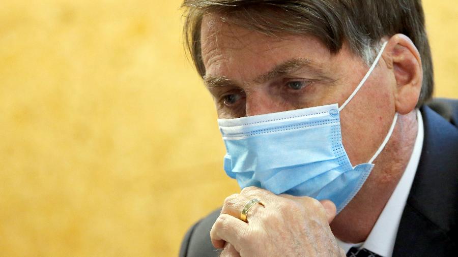 Sem definir valor, Bolsonaro diz que auxílio emergencial vai até dezembro