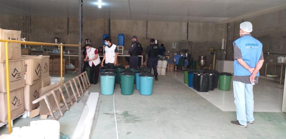 Fábrica clandestina de cosméticos é interditada pela Vigilância Sanitária em Teresina