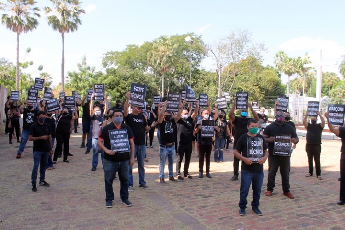 Empresários e trabalhadores de eventos protestam por retomada de atividades