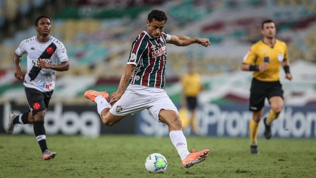 Fred desencanta e agora mira marcas de Romário e Dinamite