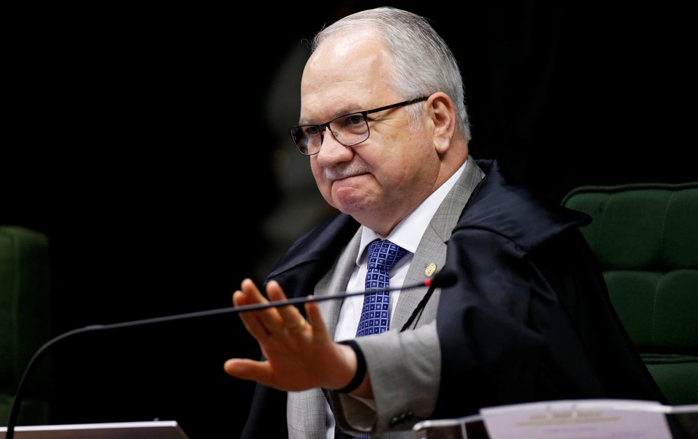 Fachin suspende decisão que permitia a deputada estimular denúncias contra professores