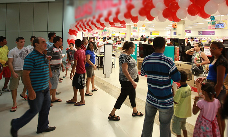 Confira o funcionamento das lojas e supermercados neste feriado