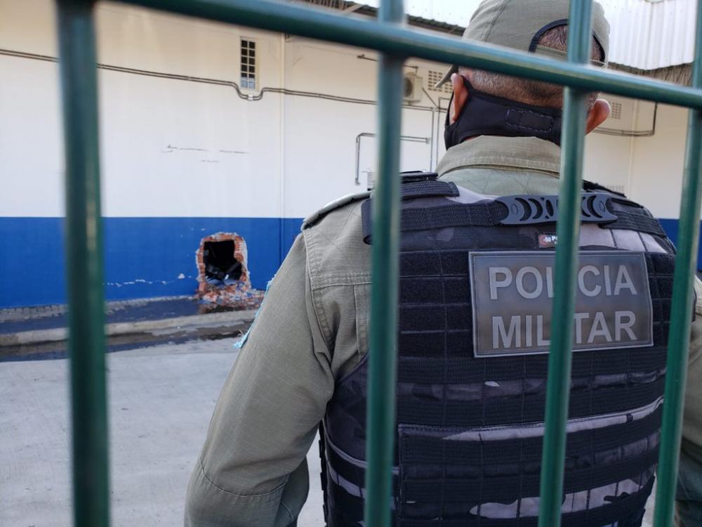 Bandidos explodem caixas eletrônicos do Grupo Mateus em Teresina