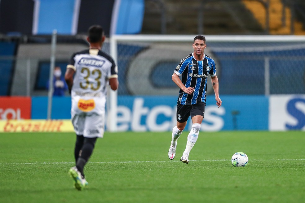 Grêmio rescinde com Thiago Neves após derrota para o Sport