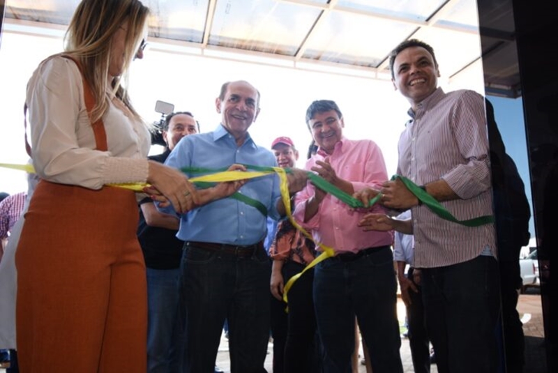 Wellington Dias realiza inaugurações de obras em São João do Piauí