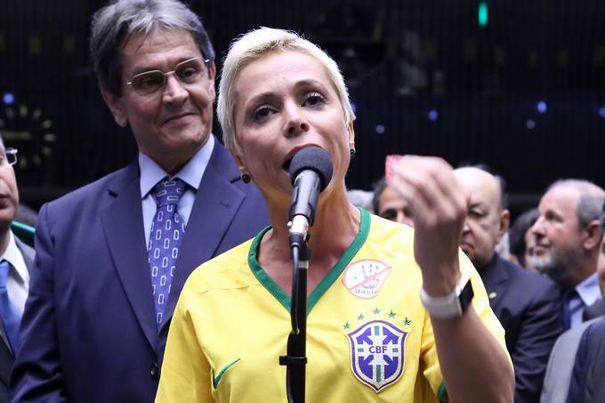 Cristiane Brasil, filha de Roberto Jefferson, tem prisão decretada