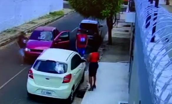 Advogada assaltada ainda não teve carro localizado