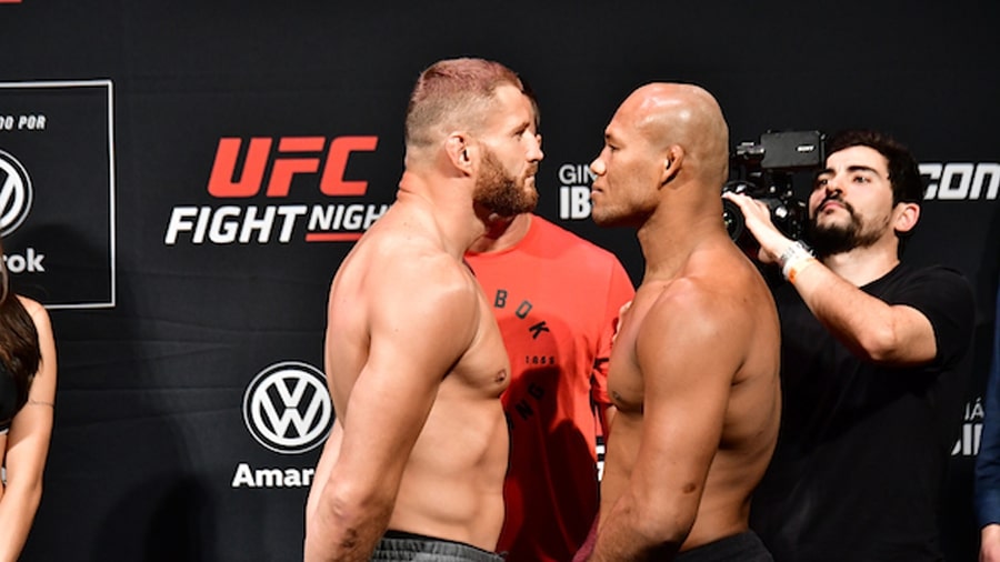 Em combate morno e sob vaias, Blachowicz derrota Jacaré