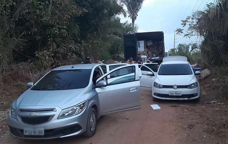 Bando faz motorista refém para roubar carga de eletrodomésticos em Teresina
