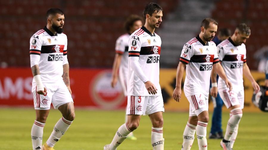 Em viagem dramática, Flamengo tenta mandar novos atletas ao Equador