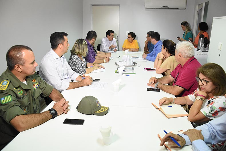 Governo lançará edital de R$ 100 mil para projetos de combate a pobreza