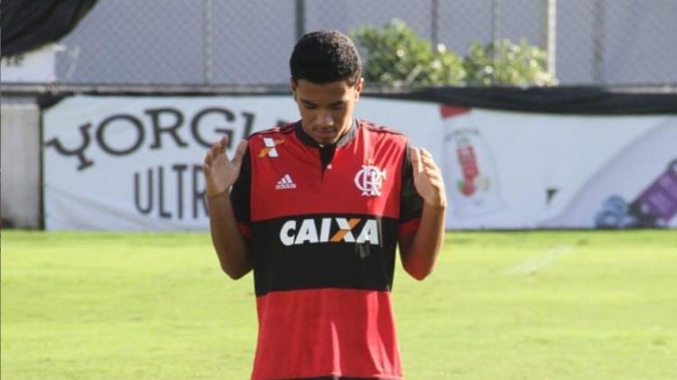 Goleiro de 14 anos morre em tragédia no Flamengo; prefeitura decreta luto