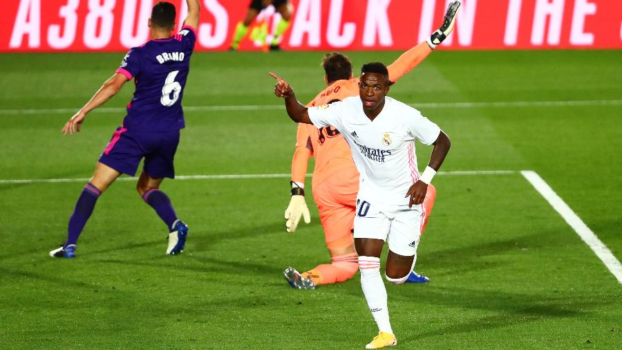 Vinicius Junior comemora gol do Real Madrid contra o Real Valladolid - Imagem: REUTERS/Sergio Perez