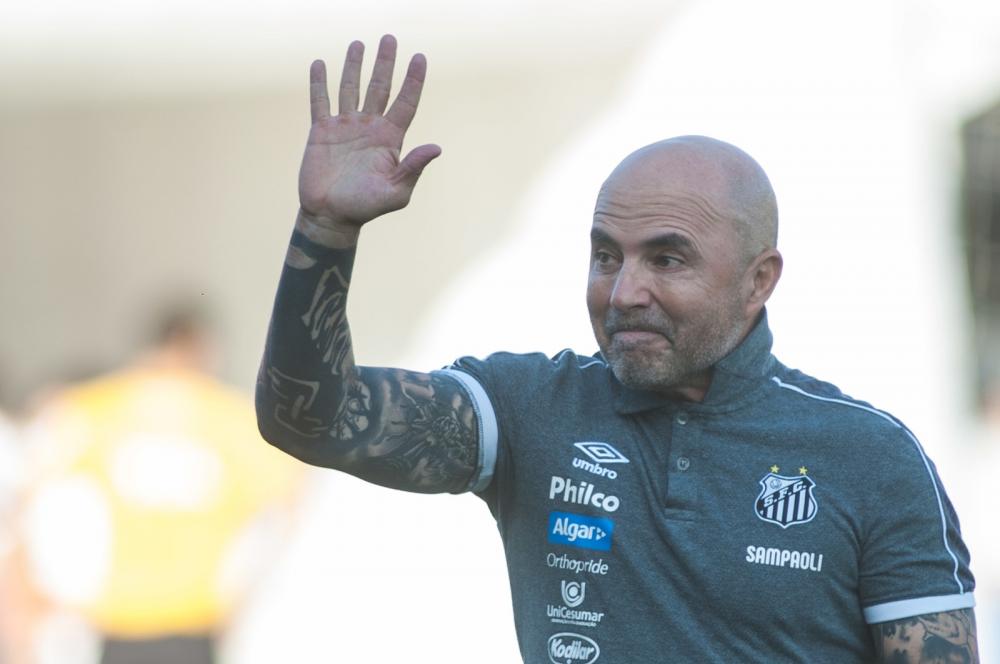 Saída de Autuori e atritos com Peres deixam Sampaoli mais próximo de adeus no Santos