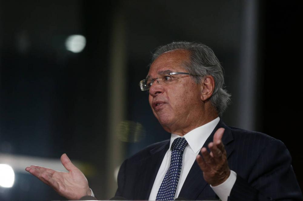 Cúpula de Guedes acumula cargos e tem salários inflados