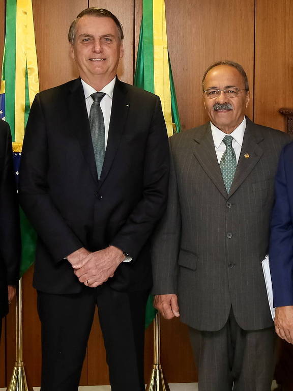 Senador da cueca simboliza relação de Bolsonaro com baixo clero