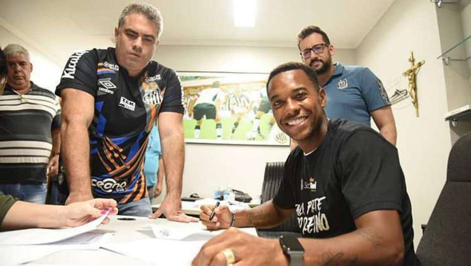 Robinho tinha assinado contrato com o Santos até o final do Brasileirão - Foto: Divulgação/Santos FC / Estadão Conteúdo