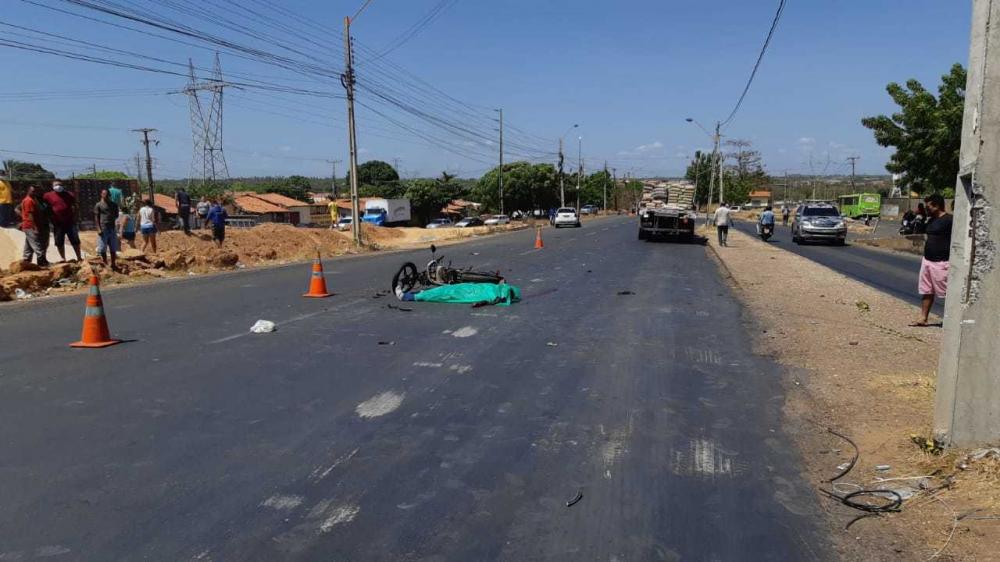 Colisão entre carro e motocicleta deixa uma pessoa morta na BR-316 em Teresina