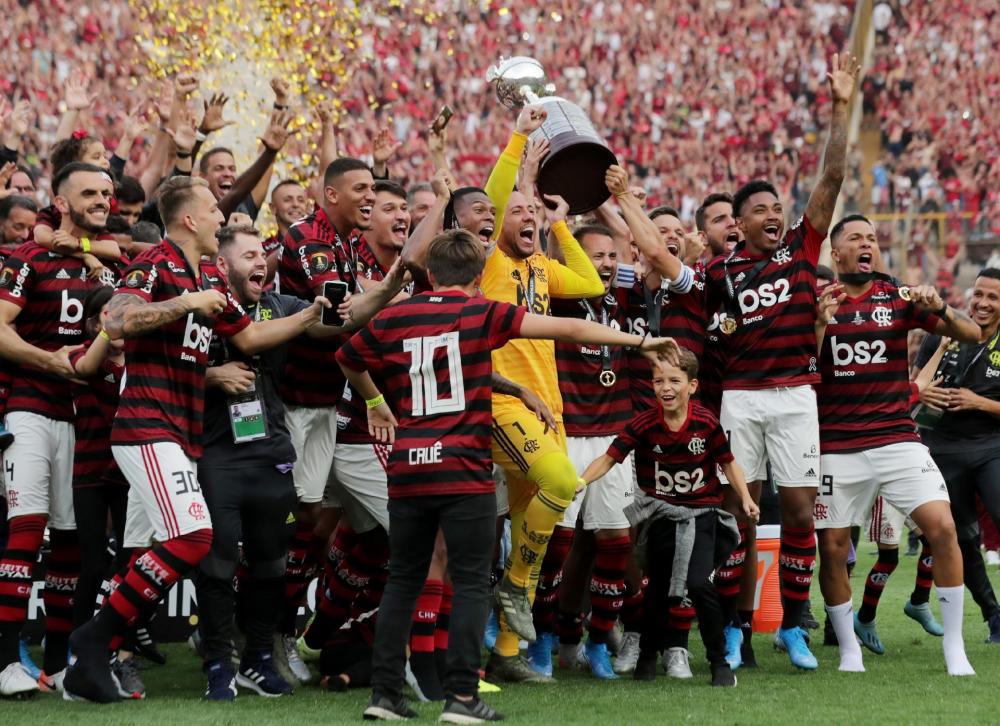Em jogo histórico, Flamengo vira sobre River e é bicampeão da Libertadores