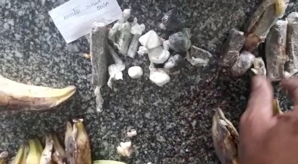 Drogas são encontradas dentro de bananas em presídio no Sul do Piauí