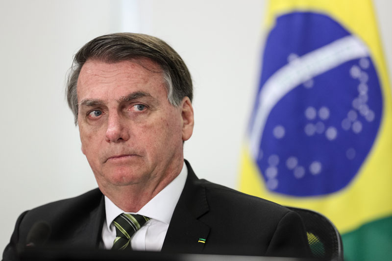 Na 2ª metade do mandato, Bolsonaro planeja fidelizar centrão e gastar mais
