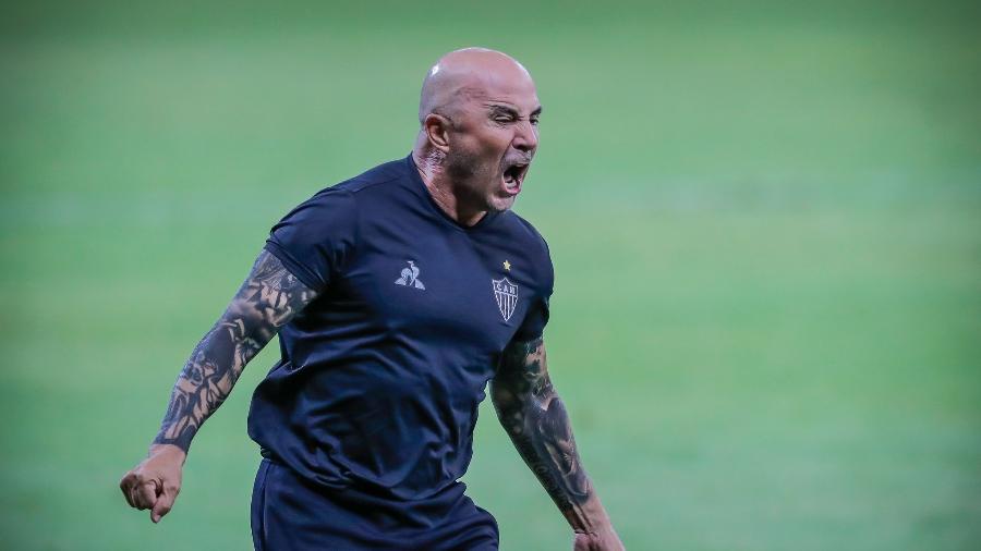 Sampaoli mostra descontentamento com má fase e resultados ruins do Atlético-MG - Imagem: Bruno Cantini/Atlético-MG