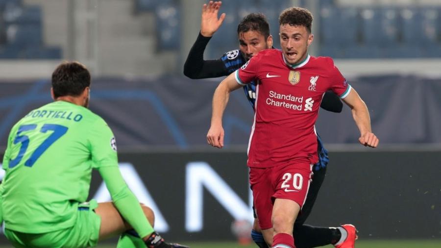 Diogo Jota, do Liverpool, marca contra a Atalanta pela Liga dos Campeões - Imagem: Emilio Andreoli/Getty Images