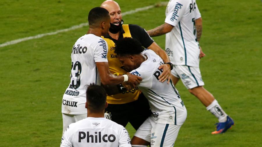 Marinho se revolta com a arbitragem após derrota do Santos para o Ceará e eliminação da Copa do Brasil 2020 - Imagem: LC MOREIRA/ESTADÃO CONTEÚDO