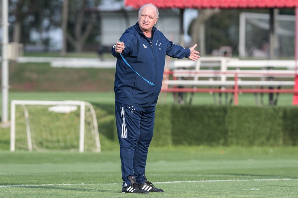 Luiz Felipe Scolari tirou a Raposa da zona do rebaixamento da Série B — Foto: Gustavo Aleixo/Cruzeiro