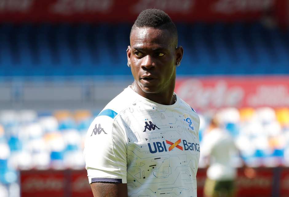 Atacante italiano Mario Balotelli (Reuters)