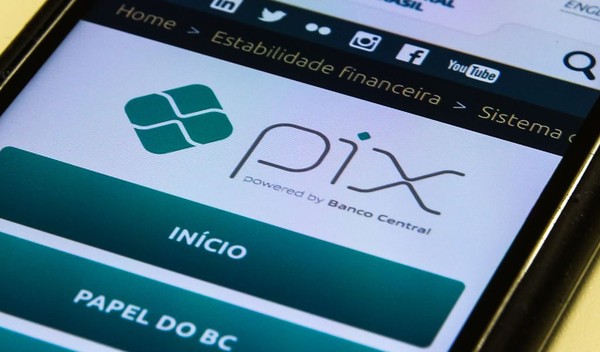 Pix: novo sistema de pagamento instantâneo entra em funcionamento