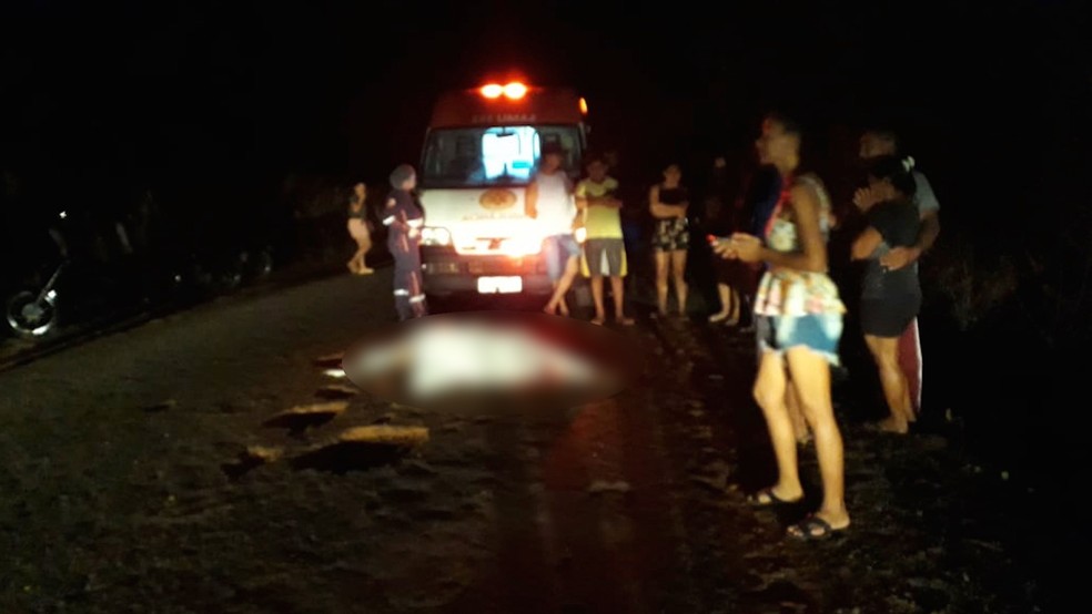 Dois homens morreram em acidente na estrada que liga São João da Canabrava a Bocaina, no Sul do Piauí — Foto: Divulgação/PM