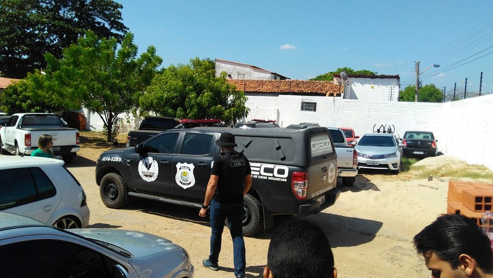 Policiais militares e civis suspeitos de organização criminosa são alvo de operação no Piauí