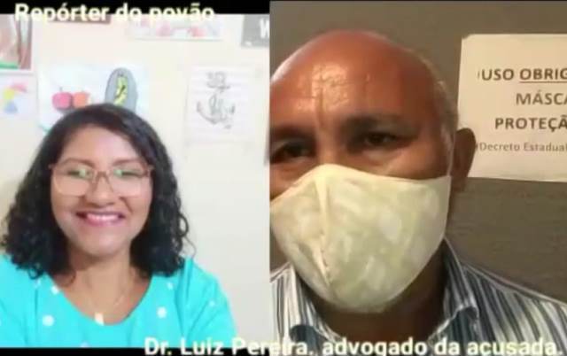 Professora Amparo Aquino ao lado de seu advogado | Revista Opinião
