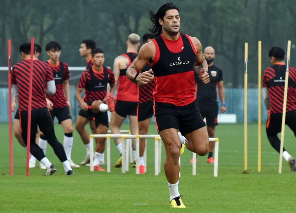 Hulk em treino pelo Shangai SIPG, seu último time na China — Foto: VCG/VCG via Getty Images