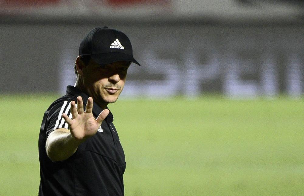 Fernando Diniz comandou o São Paulo no Morumbi na vitória sobre o Atlético-MG — Foto: Marcos Ribolli