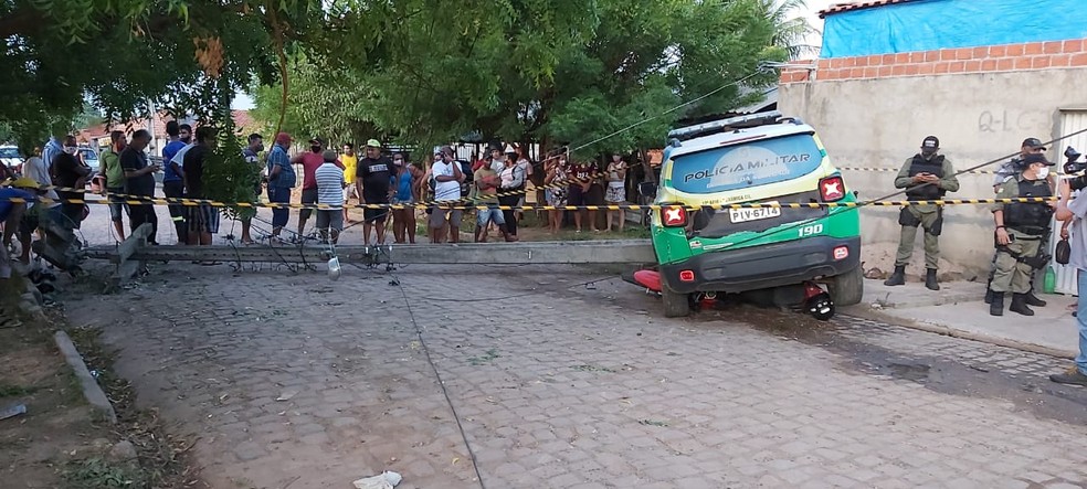 Viatura da PM atropela e mata suspeito durante perseguição na zona Sul de Teresina