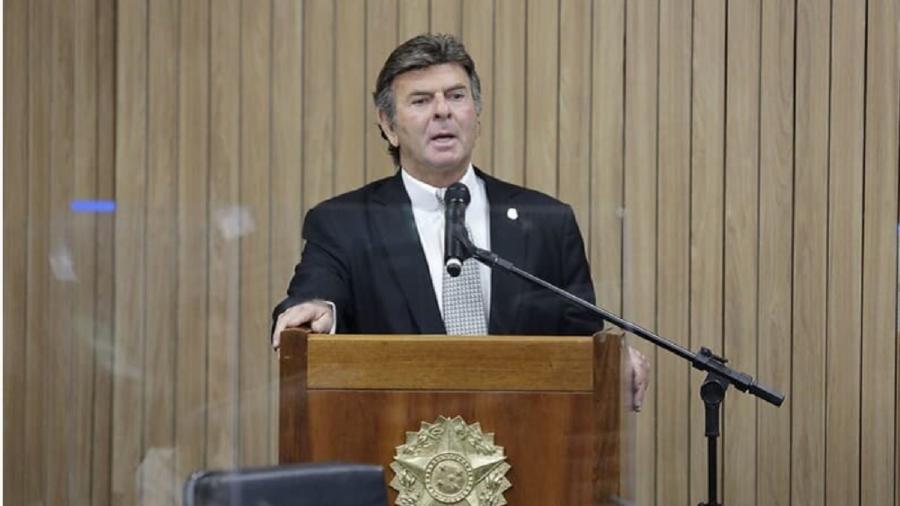 Ministros do Supremo recusam férias e tiram poder de Fux