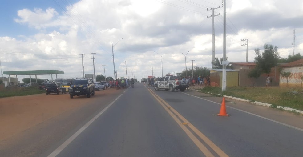 Acidente aconteceu no KM 466, na BR-407 — Foto: Divulgação /PRF-PI