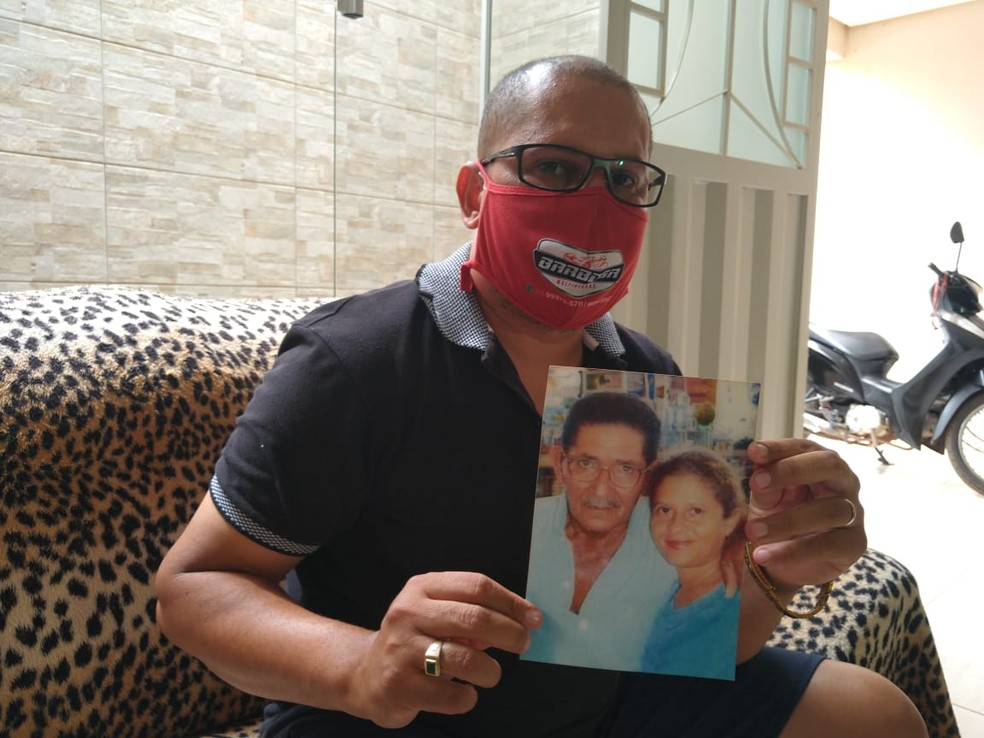 Filho de idoso que teve corpo trocado no Hospital Justino Luz — Foto: Antonio Rocha/TV Clube